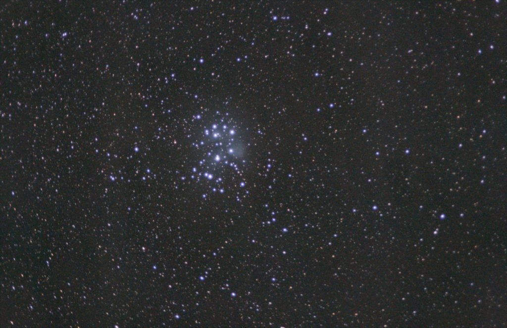 Pleiaden im Taurus. Ca. 55 Minuten Gesamtbelichtung bei ISO 800. Aufgenommen am 08.02.2023.